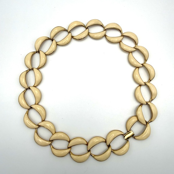 Vintage Napier Cream Enamel & Gold Tone Necklace | 16” | Signed Runway Look - Picture 5 of 9